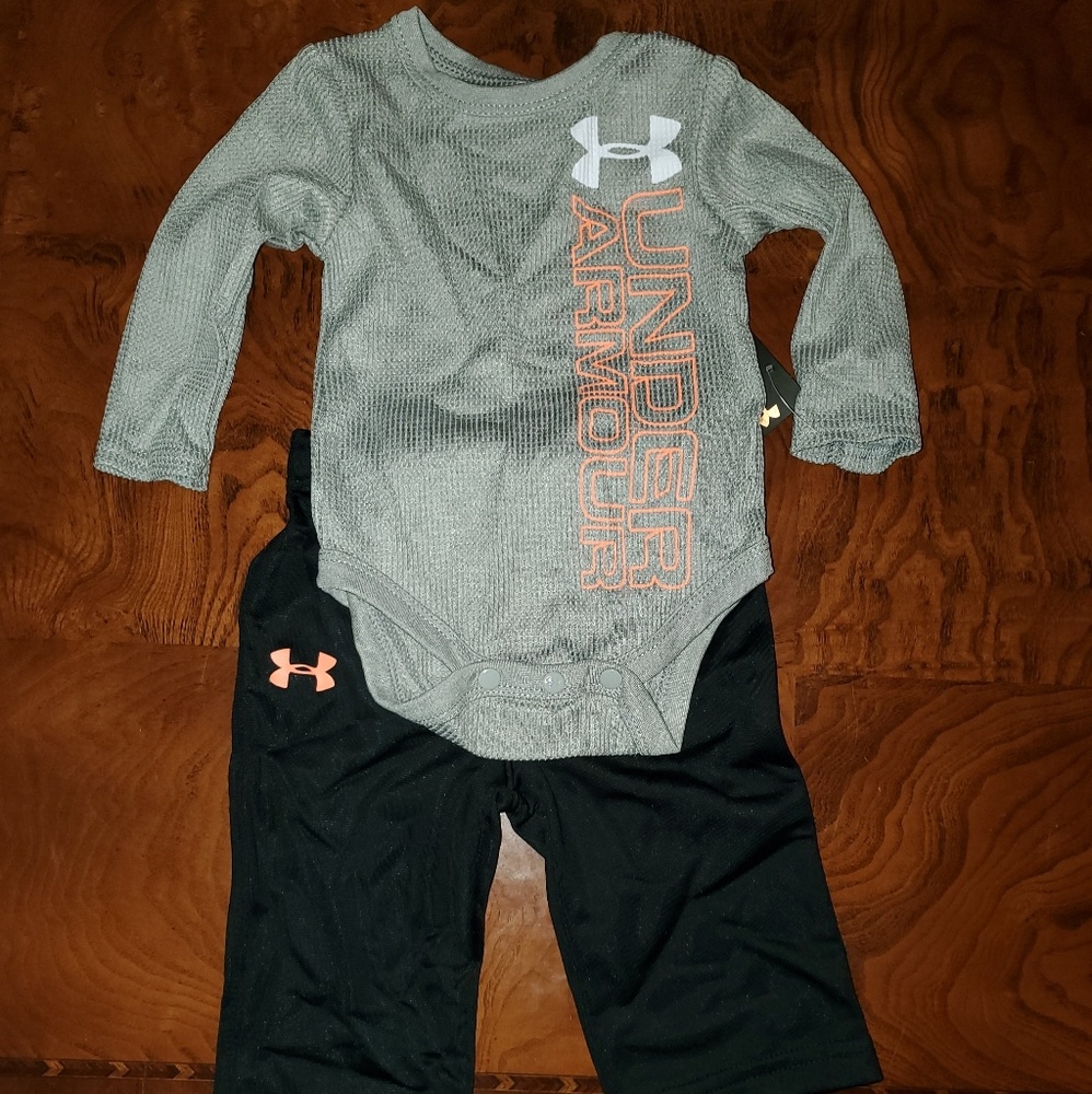 0-3 under armour 2 piece set